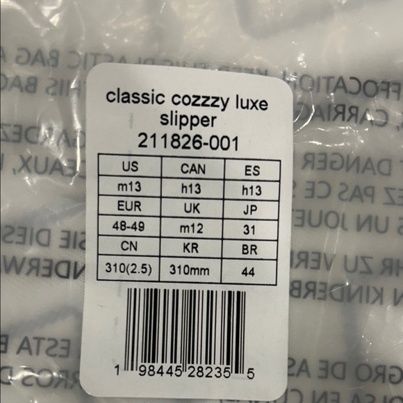 CROCS Black Fuzzy Slippers New! - Picture 7 of 7